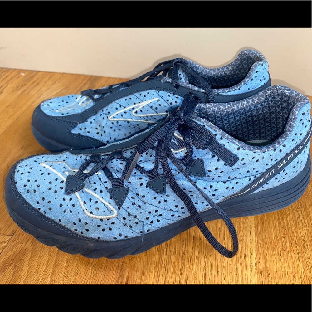 Brooks Green Silence Minamalist running shoes
